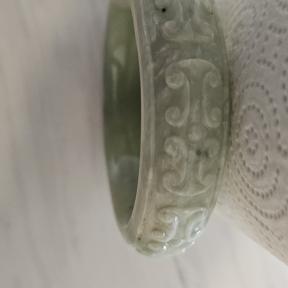 Elegant Green Stone Bangle